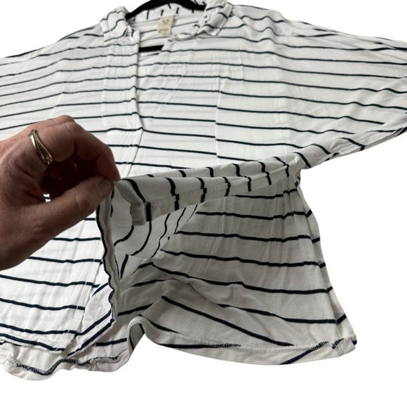 Free People Can't Fool Me Nautical Stripe Oversize Shirt Top Dolman SZ XS Vneck - Picture 10 of 10